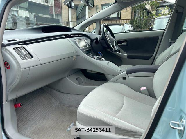 Toyota PRIUS 2009-06 8797183-11