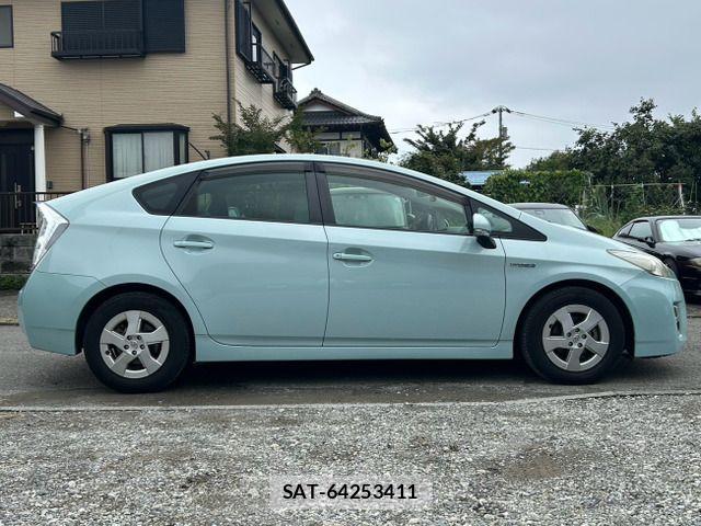 Toyota PRIUS 2009-06 8797183-3