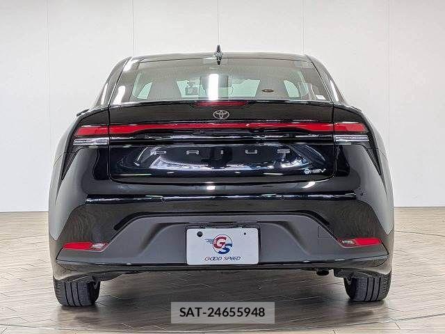Toyota PRIUS 2023-06 8797145-15