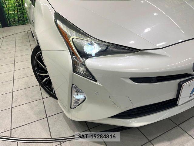 Toyota PRIUS 2018-04 8797152-11