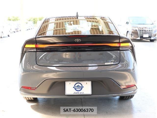 Toyota PRIUS 2024-12 8797147-25