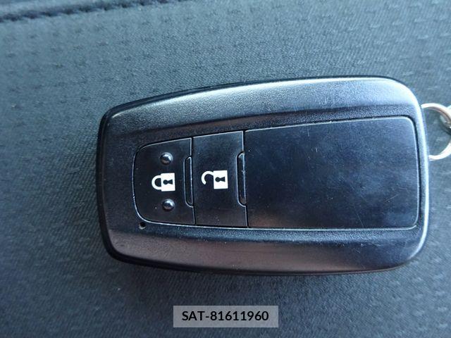 Toyota PRIUS 2021-06 8797153-18