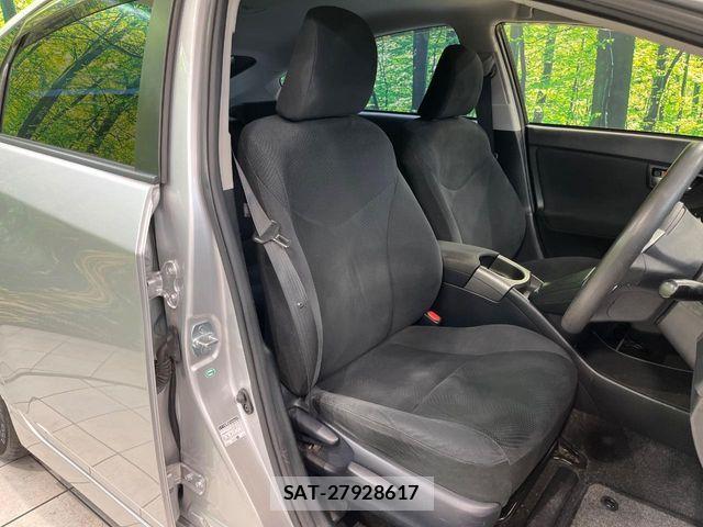 Toyota PRIUS 2014-08 8797175-7