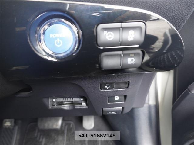 Toyota PRIUS 2017-12 8797155-9