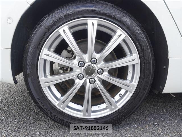 Toyota PRIUS 2017-12 8797155-12