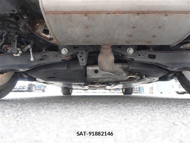 Toyota PRIUS 2017-12 8797155-14