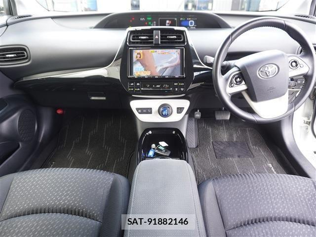 Toyota PRIUS 2017-12 8797155-4