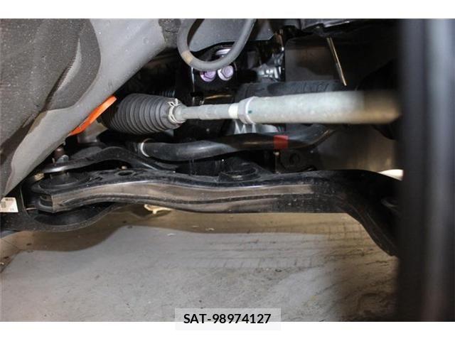Toyota PRIUS 2023-02 8797144-17