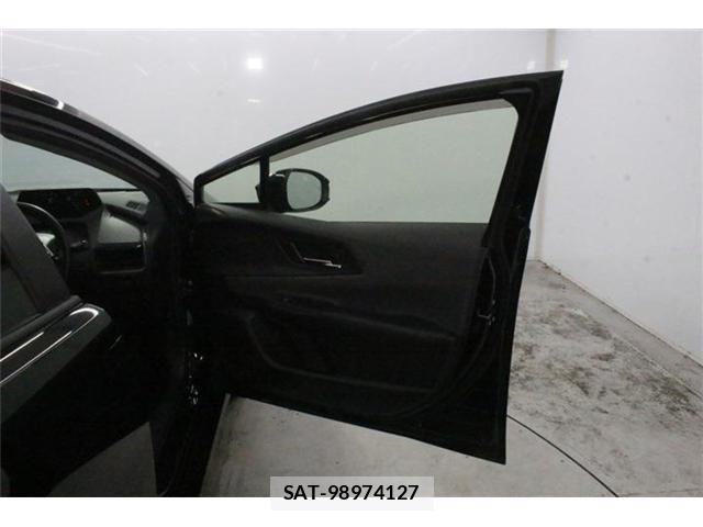 Toyota PRIUS 2023-02 8797144-27