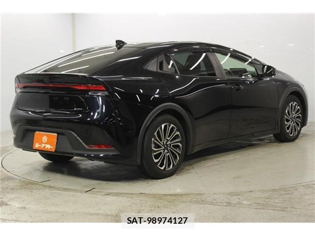 Toyota PRIUS 2023-02 8797144-4