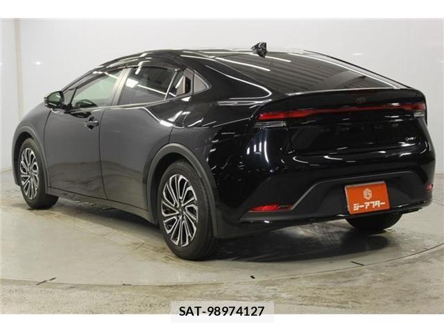 Toyota PRIUS 2023-02 8797144-6