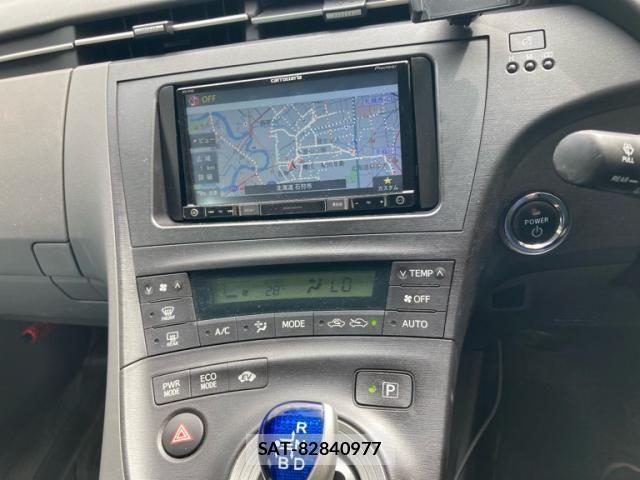 Toyota PRIUS 2009-11 8797191-18