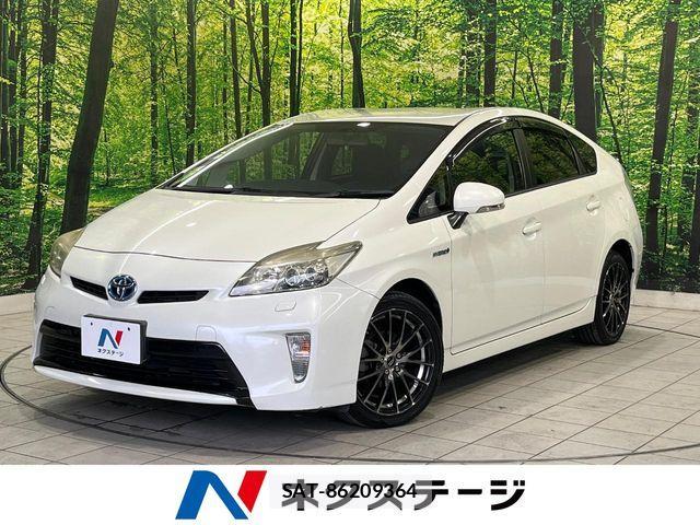 Toyota PRIUS 2013-11 8797160-0