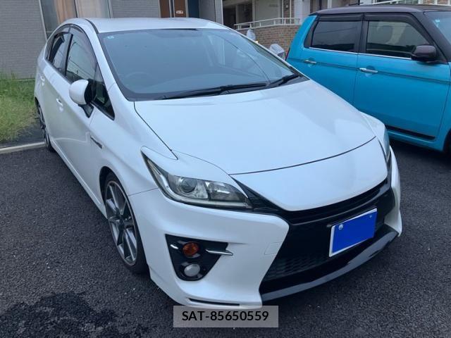 Toyota PRIUS 2015-06 8797178-0