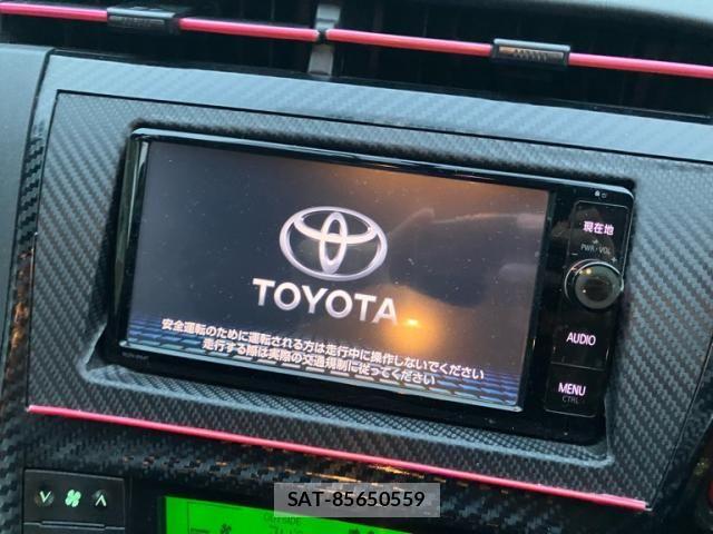 Toyota PRIUS 2015-06 8797178-14