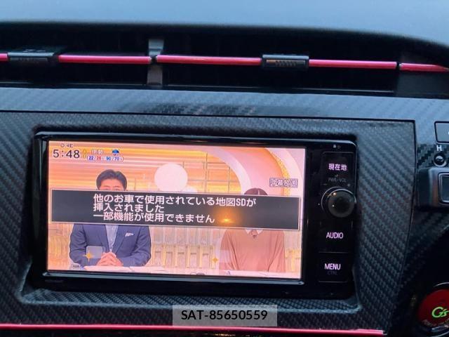 Toyota PRIUS 2015-06 8797178-15