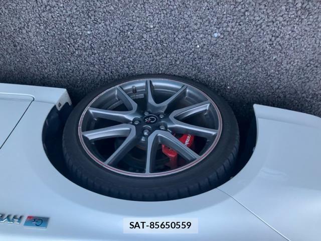 Toyota PRIUS 2015-06 8797178-6