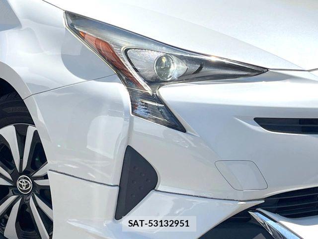 Toyota PRIUS 2017-06 8797150-13