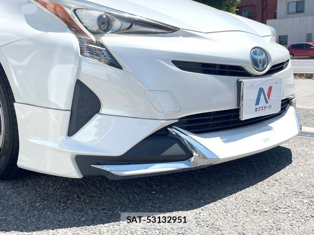 Toyota PRIUS 2017-06 8797150-2