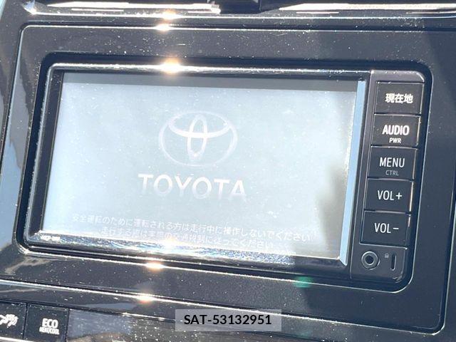 Toyota PRIUS 2017-06 8797150-3