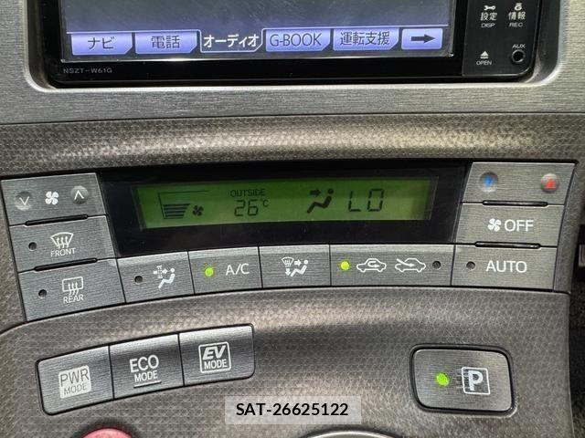 Toyota PRIUS 2012-03 8797171-20