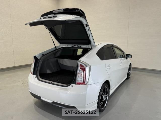 Toyota PRIUS 2012-03 8797171-7
