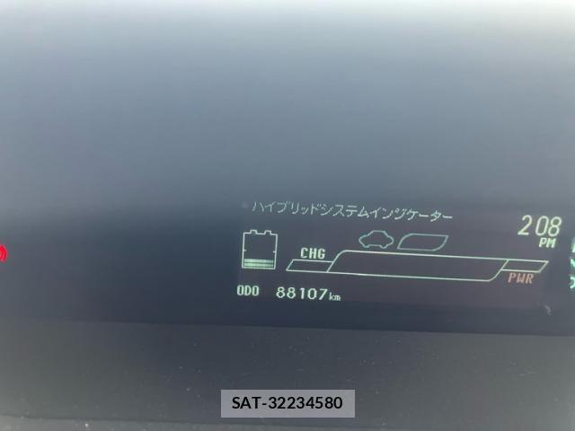 Toyota PRIUS 2015-11 8797177-19