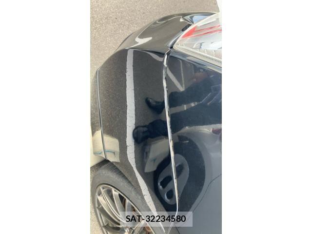 Toyota PRIUS 2015-11 8797177-24