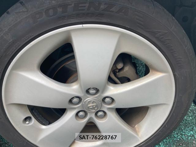 Toyota PRIUS 2011-03 8797192-12