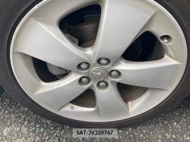 Toyota PRIUS 2011-03 8797192-13