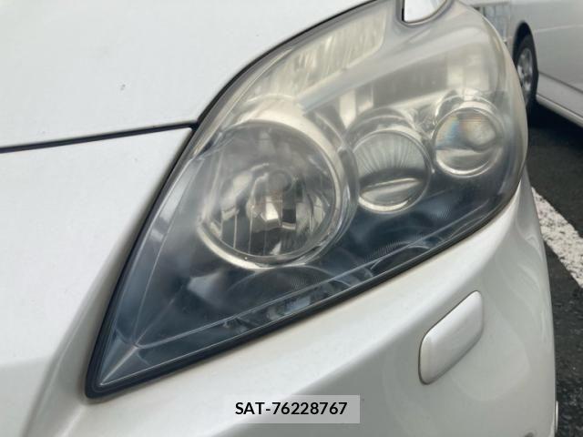 Toyota PRIUS 2011-03 8797192-14