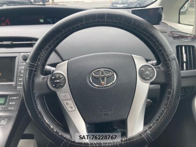Toyota PRIUS 2011-03 8797192-21