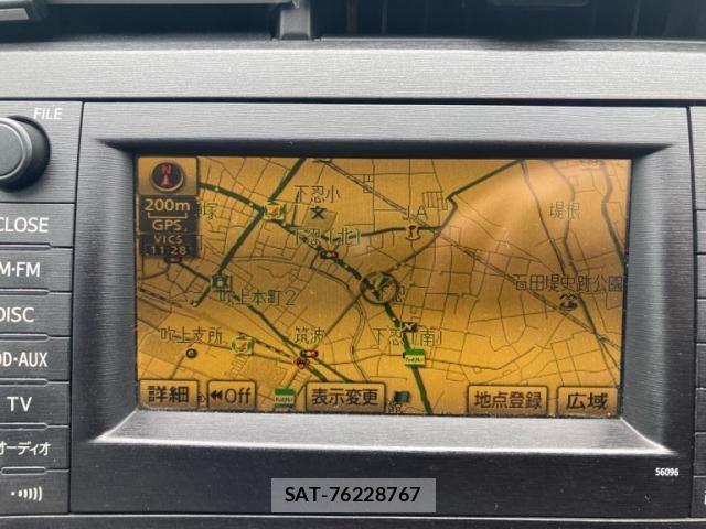 Toyota PRIUS 2011-03 8797192-25