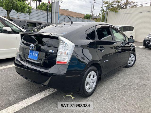 Toyota PRIUS 2011-09 8797185-3