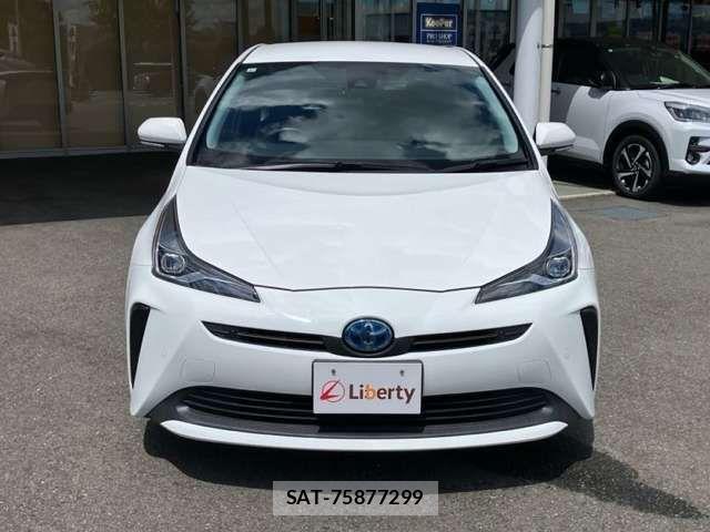 Toyota PRIUS 2019-06 8797149-12