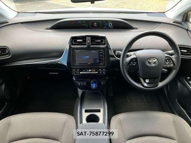 Toyota PRIUS 2019-06 8797149-1