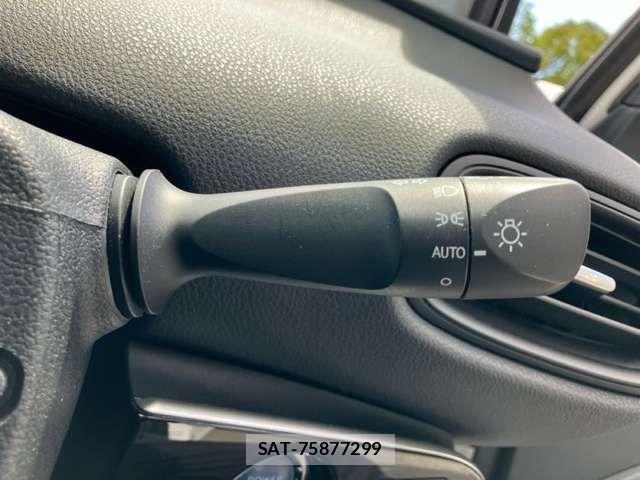 Toyota PRIUS 2019-06 8797149-6