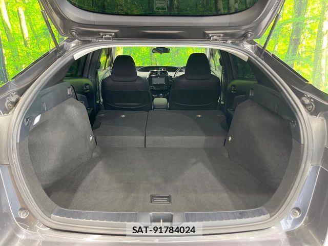Toyota PRIUS 2019-07 8797158-9
