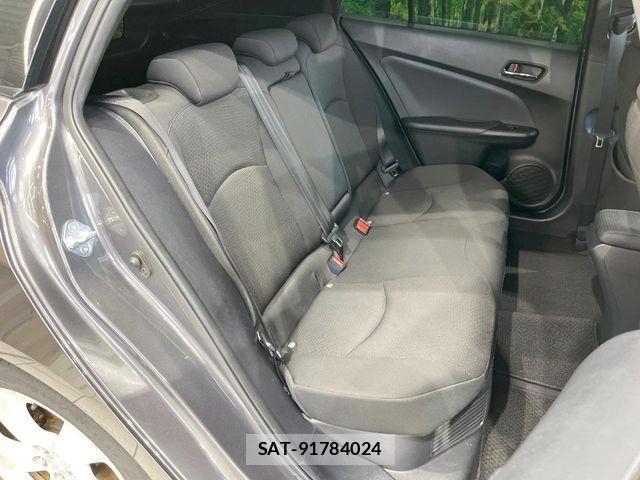 Toyota PRIUS 2019-07 8797158-8