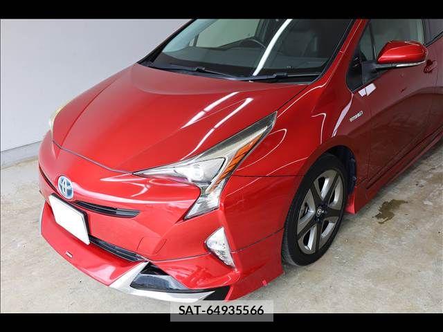 Toyota PRIUS 2017-03 8797162-12