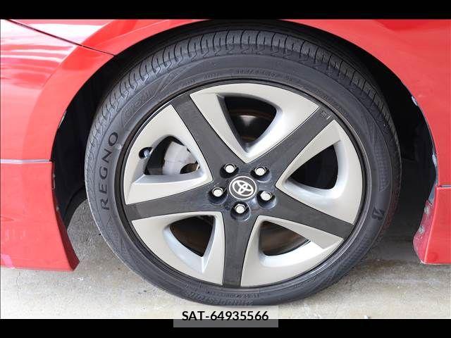 Toyota PRIUS 2017-03 8797162-13