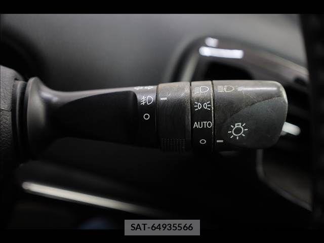 Toyota PRIUS 2017-03 8797162-14