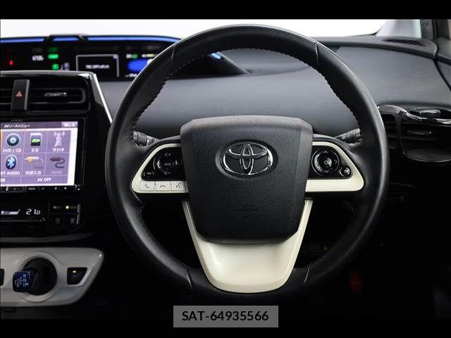 Toyota PRIUS 2017-03 8797162-16