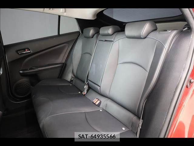 Toyota PRIUS 2017-03 8797162-18
