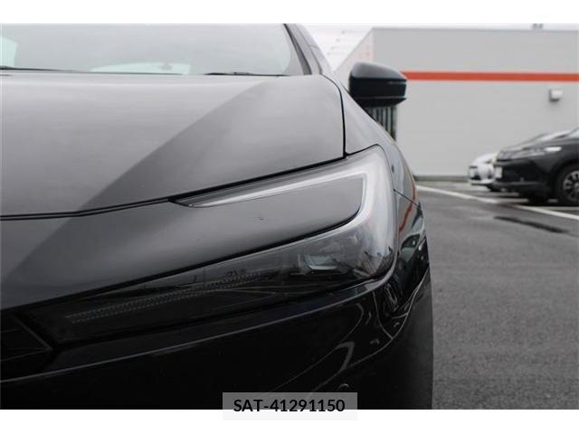 Toyota PRIUS 2023-05 8797146-16