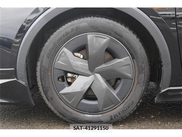 Toyota PRIUS 2023-05 8797146-22