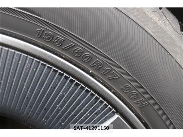 Toyota PRIUS 2023-05 8797146-25