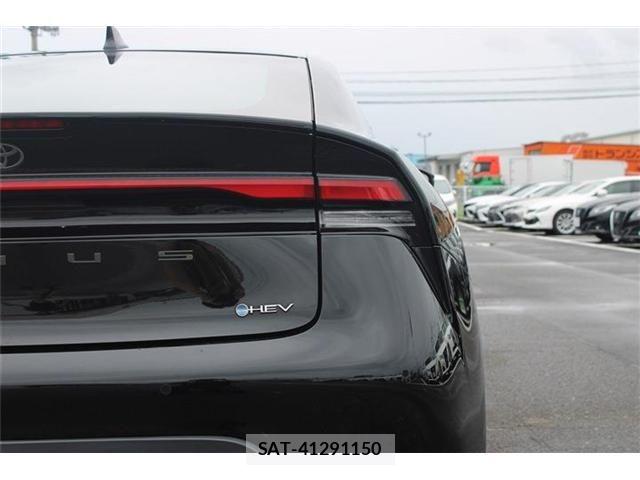 Toyota PRIUS 2023-05 8797146-26