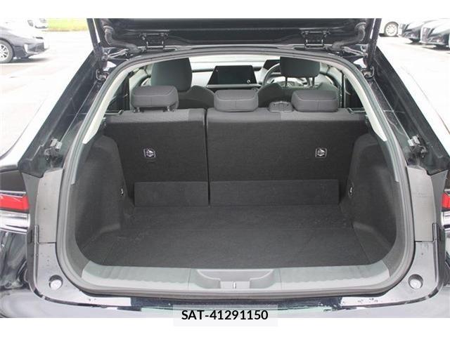 Toyota PRIUS 2023-05 8797146-29