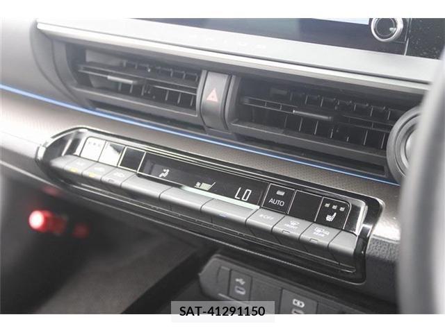 Toyota PRIUS 2023-05 8797146-4